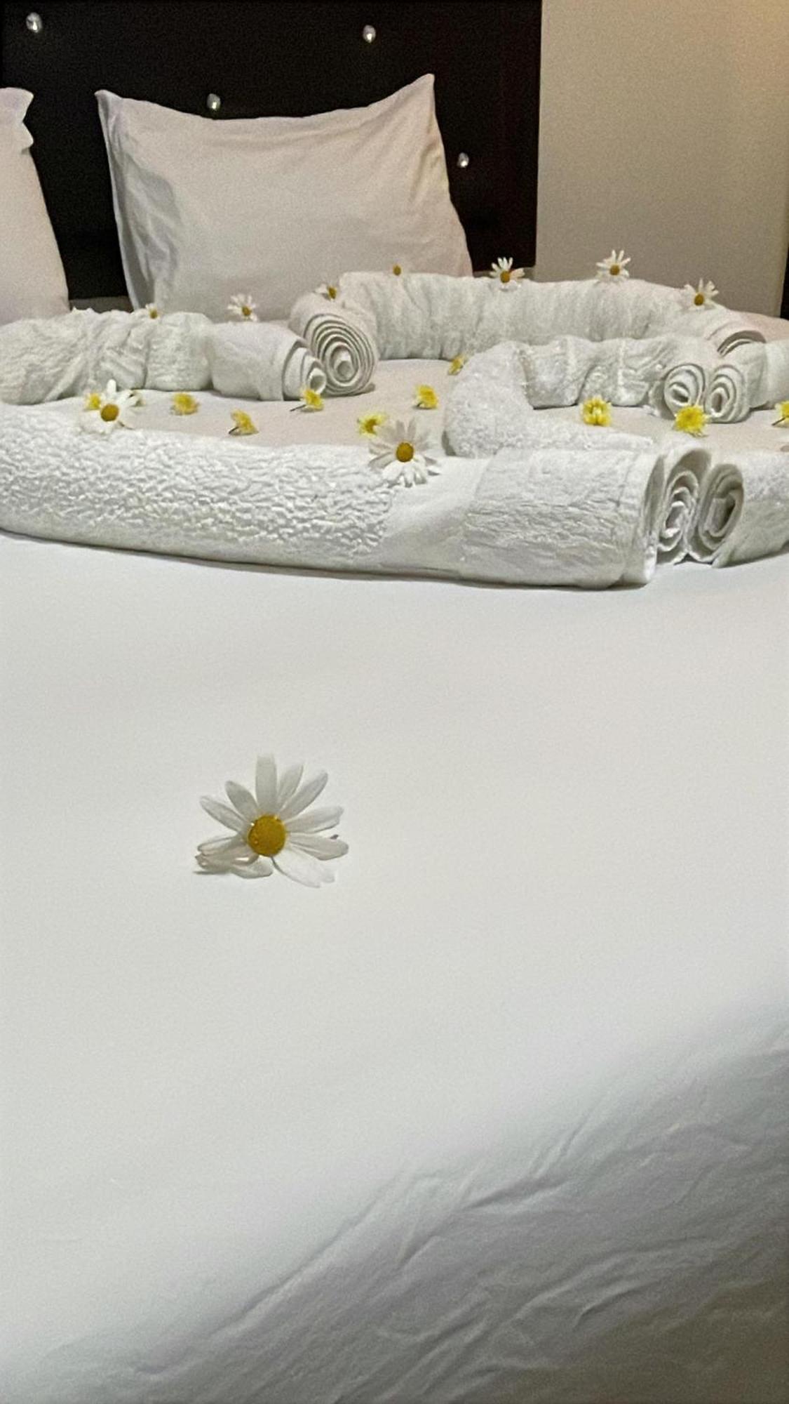 Plaza View Hostel At Tayyibah ภายนอก รูปภาพ