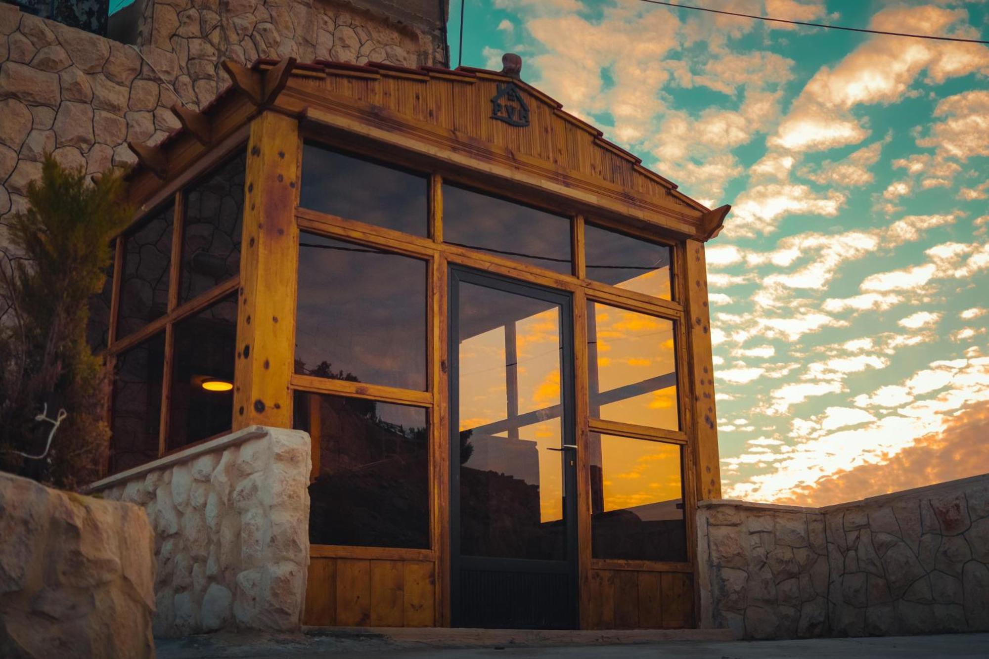 Plaza View Hostel At Tayyibah ภายนอก รูปภาพ